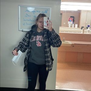 Meet your Posher, Alexis